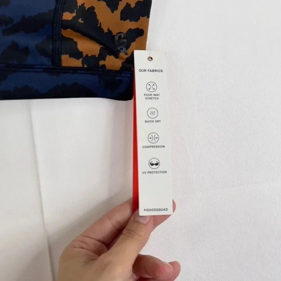 Good American Oasis Zebra Sports Bra - Picture 10 of 13